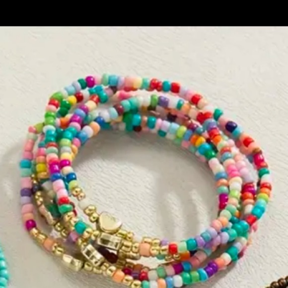 Boho Chic 7 Piece Colorful Beaded Bracelets with Gold Heart Accents - Picture 2 of 4